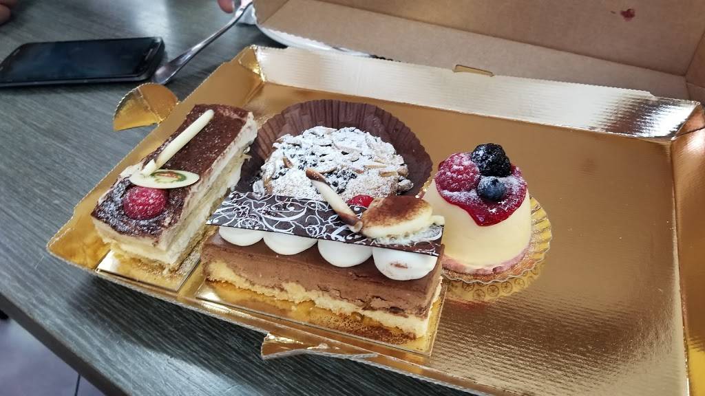 Carrara Pastries | cafe | 144 Los Angeles Ave Ste 107B, Moorpark, CA 93021, USA | 8055524250 OR +1 805-552-4250