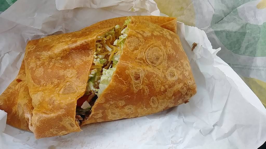 Subway Restaurants | restaurant | 217 Forest Ave, Glen Cove, NY 11542, USA | 5166296846 OR +1 516-629-6846