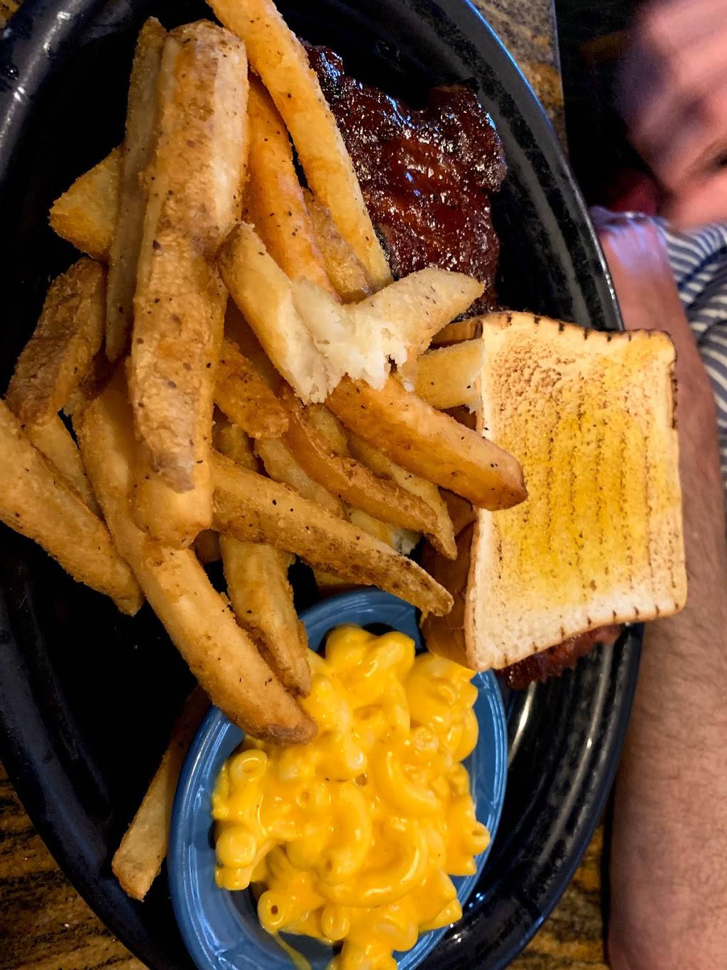 Wilkes 14 Bones BBQ | restaurant | 1500 US-1, Vero Beach, FL 32960, USA | 7727705646 OR +1 772-770-5646