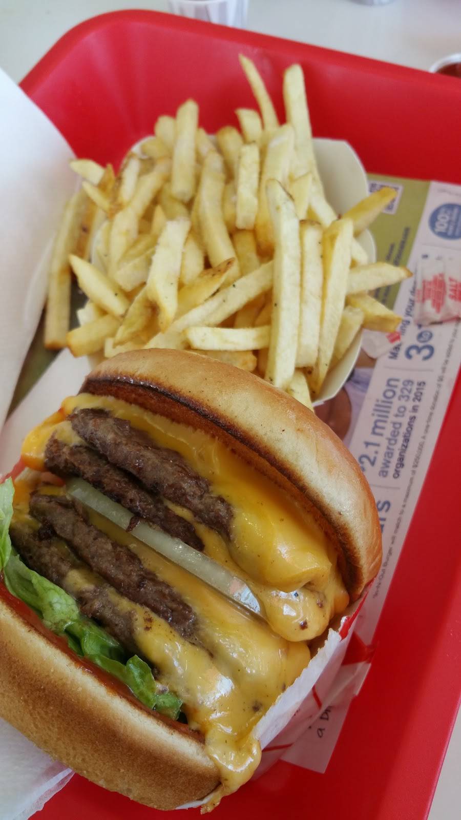 In-N-Out Burger | restaurant | 1490 E Yosemite Ave, Manteca, CA 95336, USA | 8007861000 OR +1 800-786-1000