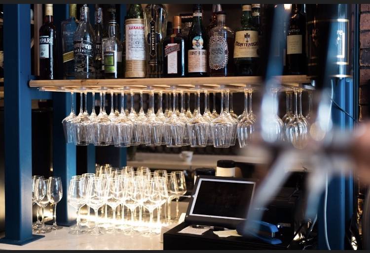 Sapori | meal takeaway | 1588 Dundas St W, Toronto, ON M6K 1T8, Canada | 6473889667 OR +1 647-388-9667