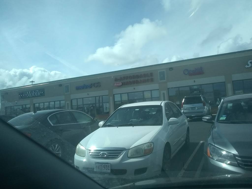 Subway | restaurant | 3 Everett St, Revere, MA 02151, USA | 7816293910 OR +1 781-629-3910