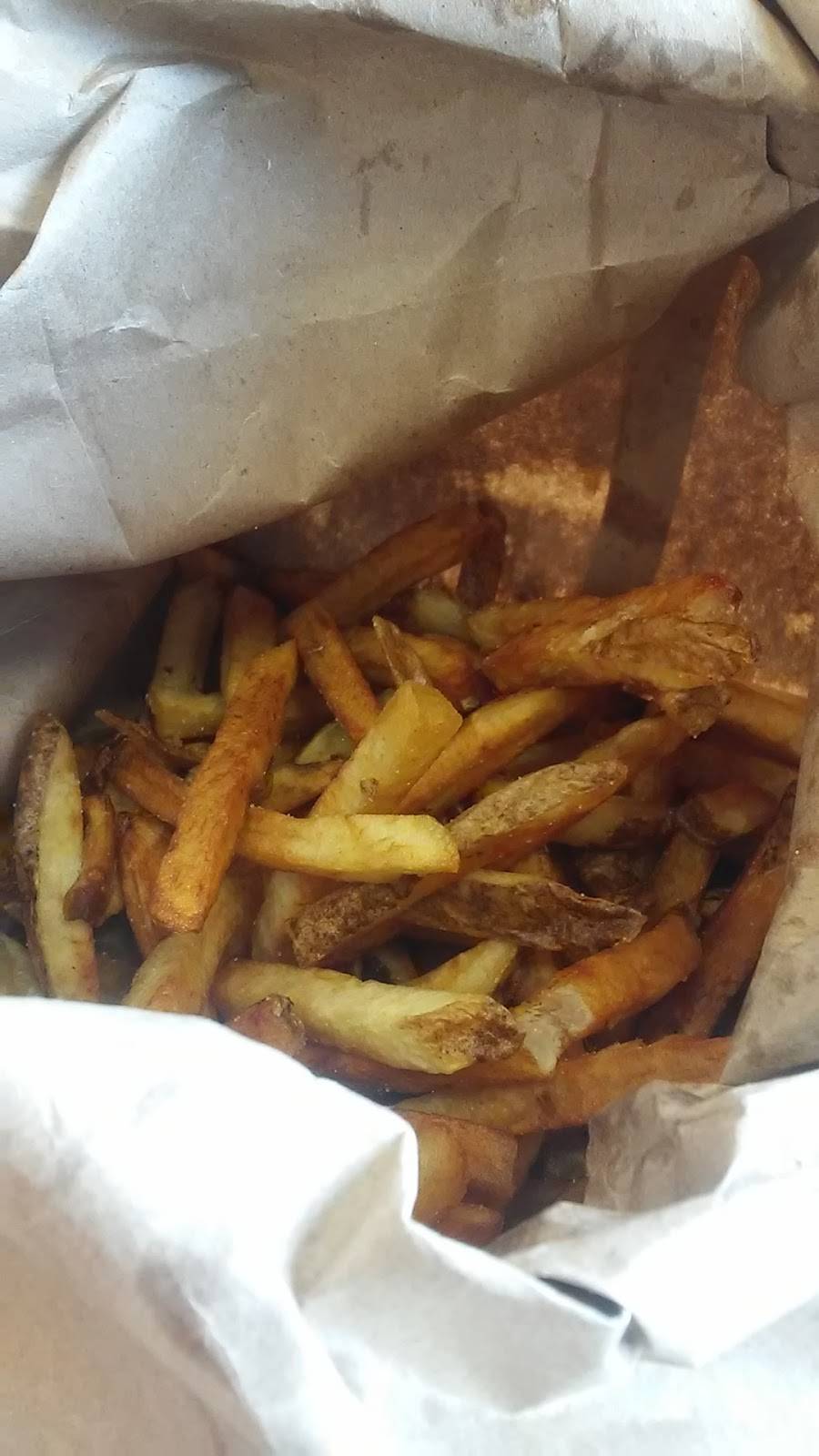 Five Guys | meal takeaway | 107 S Canfield-Niles Rd, Austintown, OH 44515, USA | 3309532880 OR +1 330-953-2880