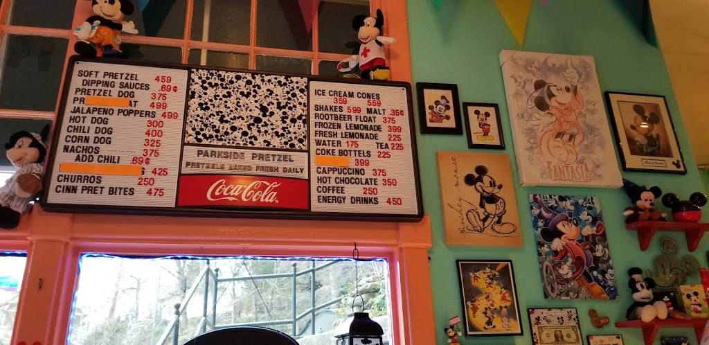 Parkside Pretzel | restaurant | 8 Spring St, Eureka Springs, AR 72632, USA | 4793202820 OR +1 479-320-2820