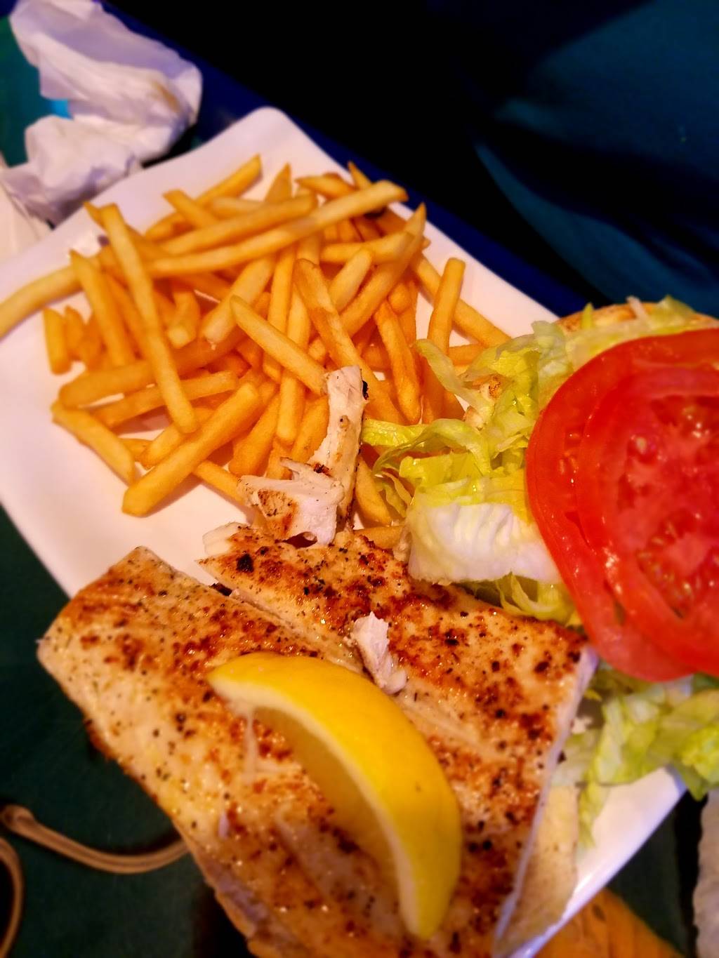 Rodbenders Raw Bar & Grill | restaurant | 20400 Old Cutler Rd #1834, Cutler Bay, FL 33189, USA | 3052539360 OR +1 305-253-9360