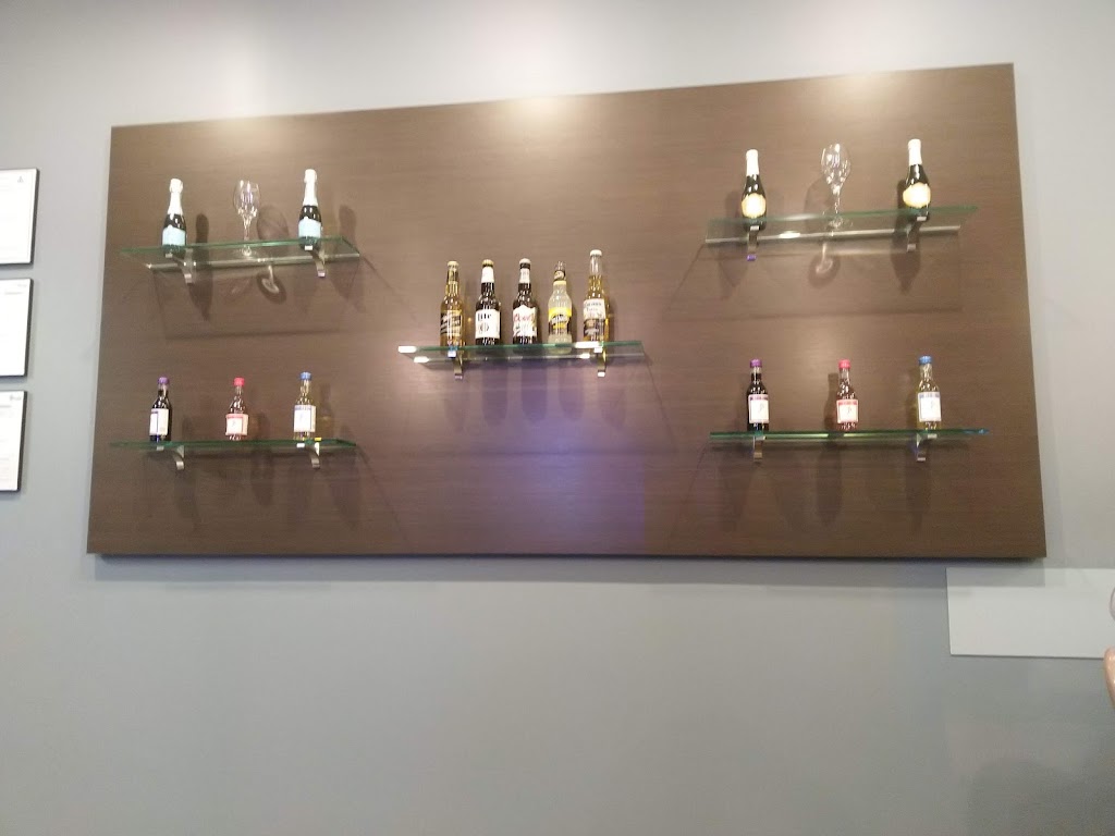 Bettys Bistro | restaurant | 2400 Caton Farm Rd, Crest Hill, IL 60403, USA | 8157335338 OR +1 815-733-5338