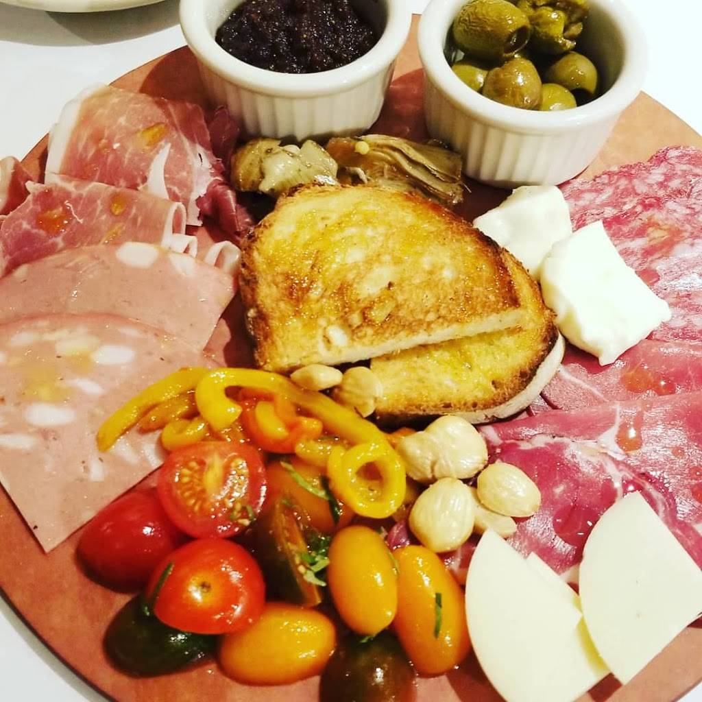 Francescas Amici | restaurant | 174 N York St, Elmhurst, IL 60126, USA | 6302797970 OR +1 630-279-7970