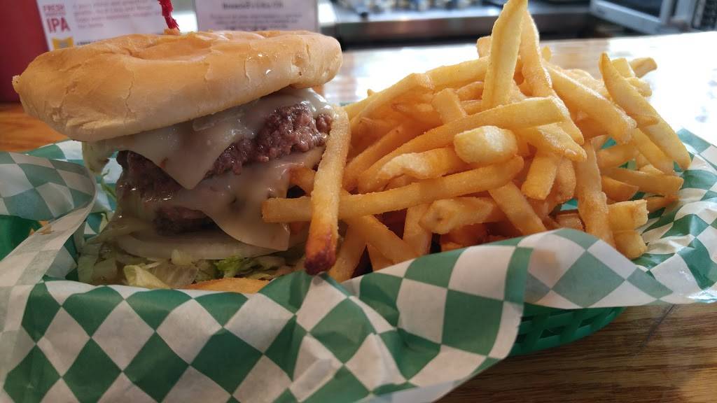 Model T Pub & Eatery | restaurant | 24281 US-101, Hoodsport, WA 98548, USA | 3608779883 OR +1 360-877-9883