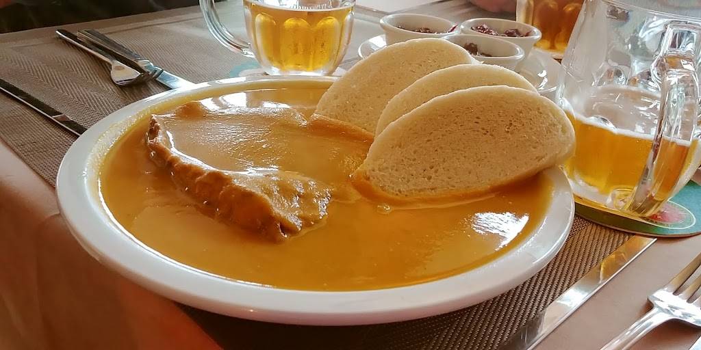 The Golden Pheasant | restaurant | 733 Lakeshore Rd E, Mississauga, ON L5G 1J7, Canada | 9057819374 OR +1 905-781-9374