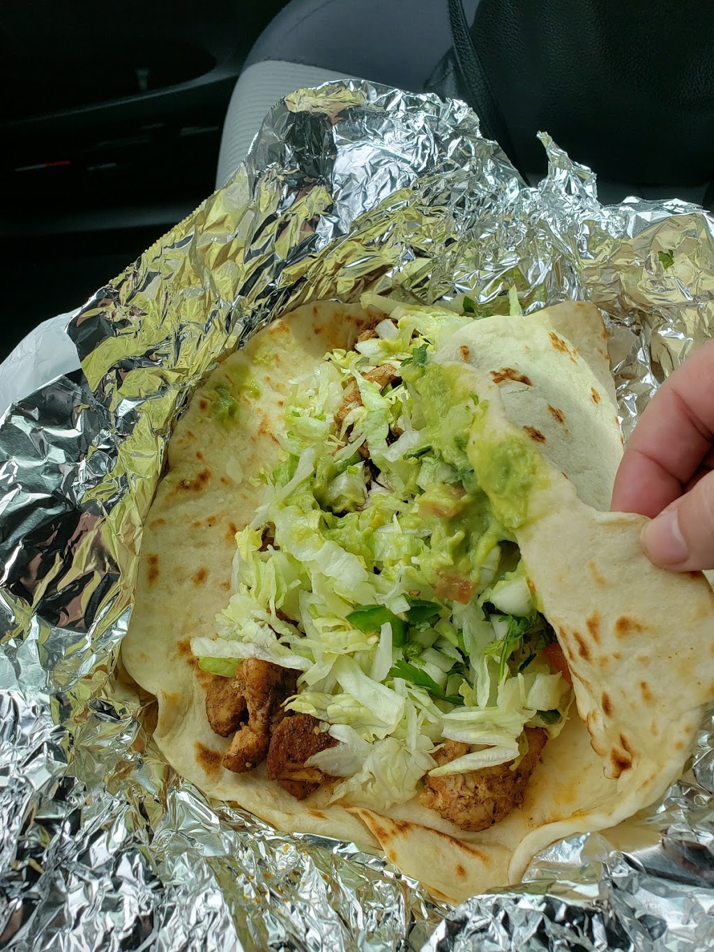 Rolandos Super Tacos | restaurant | 919 W Hildebrand Ave, San Antonio, TX 78201, USA | 2105495950 OR +1 210-549-5950