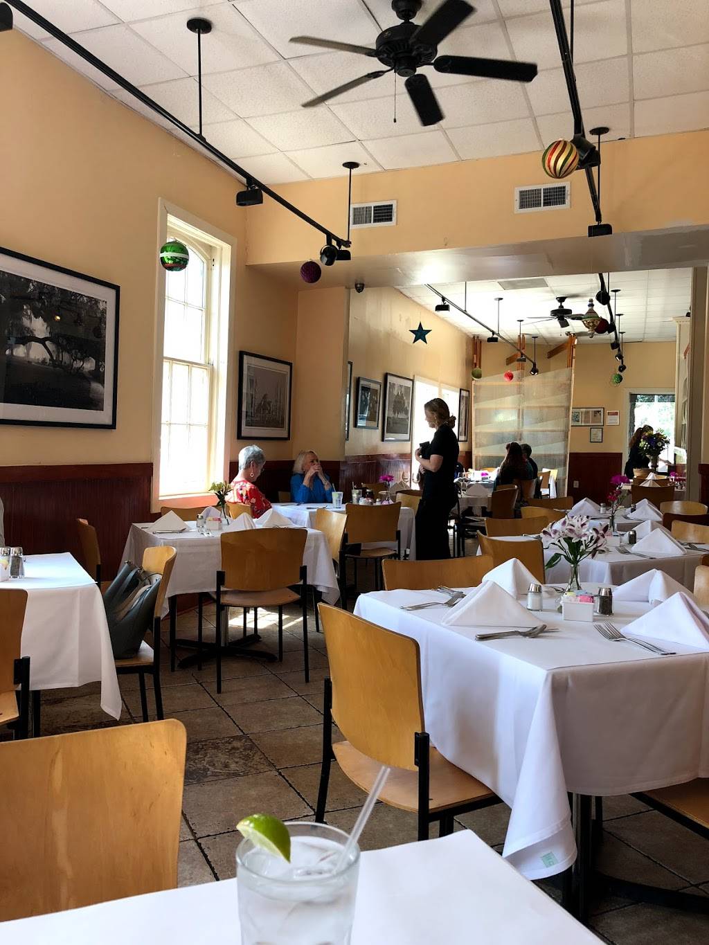 Café Minh | restaurant | 4139 Canal St, New Orleans, LA 70119, USA | 5044826266 OR +1 504-482-6266