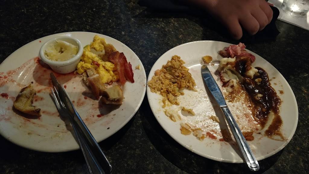 Dinos | restaurant | 2901 S 84th St #16, Lincoln, NE 68506, USA | 4023270200 OR +1 402-327-0200