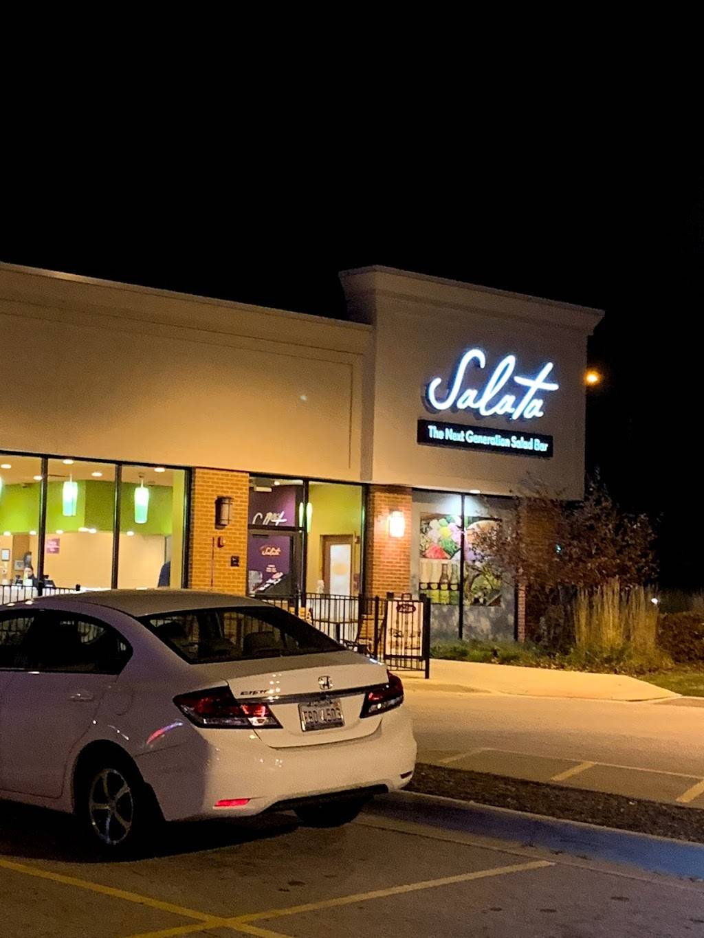 Salata | restaurant | 1083 E Lake Cook Rd, Wheeling, IL 60090, USA | 8477771555 OR +1 847-777-1555