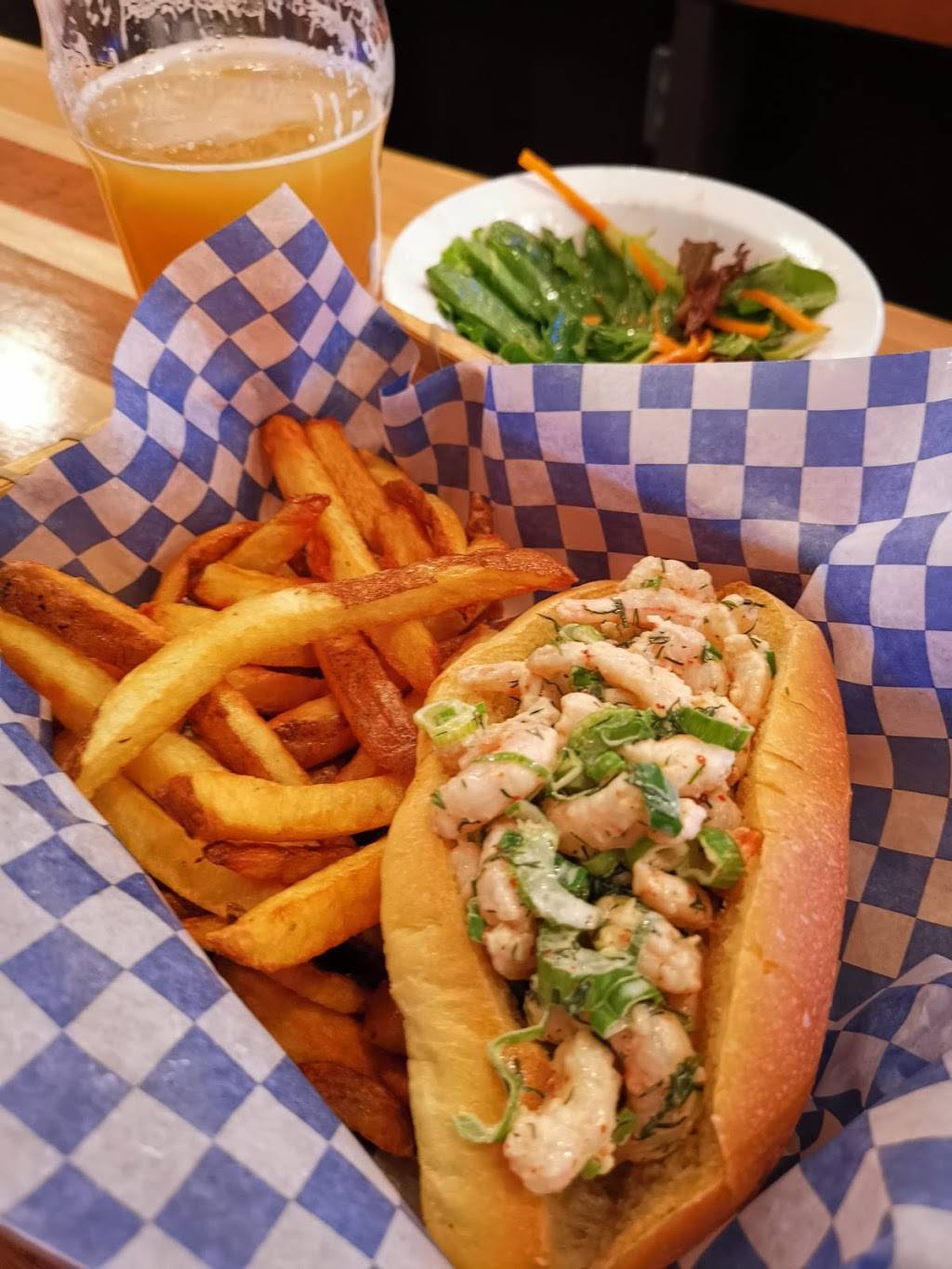 Restaurant Comptoir 21 | restaurant | 4844 Rue Wellington, Verdun, QC H4G 1X2, Canada | 5145643474 OR +1 514-564-3474