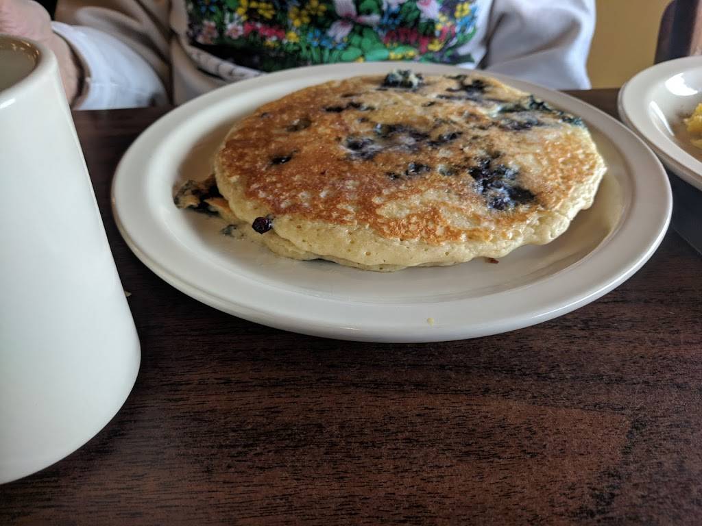 The Village Bakery and Bistro | restaurant | 2162 Main St, West Warren, MA 01092, USA | 4134368527 OR +1 413-436-8527