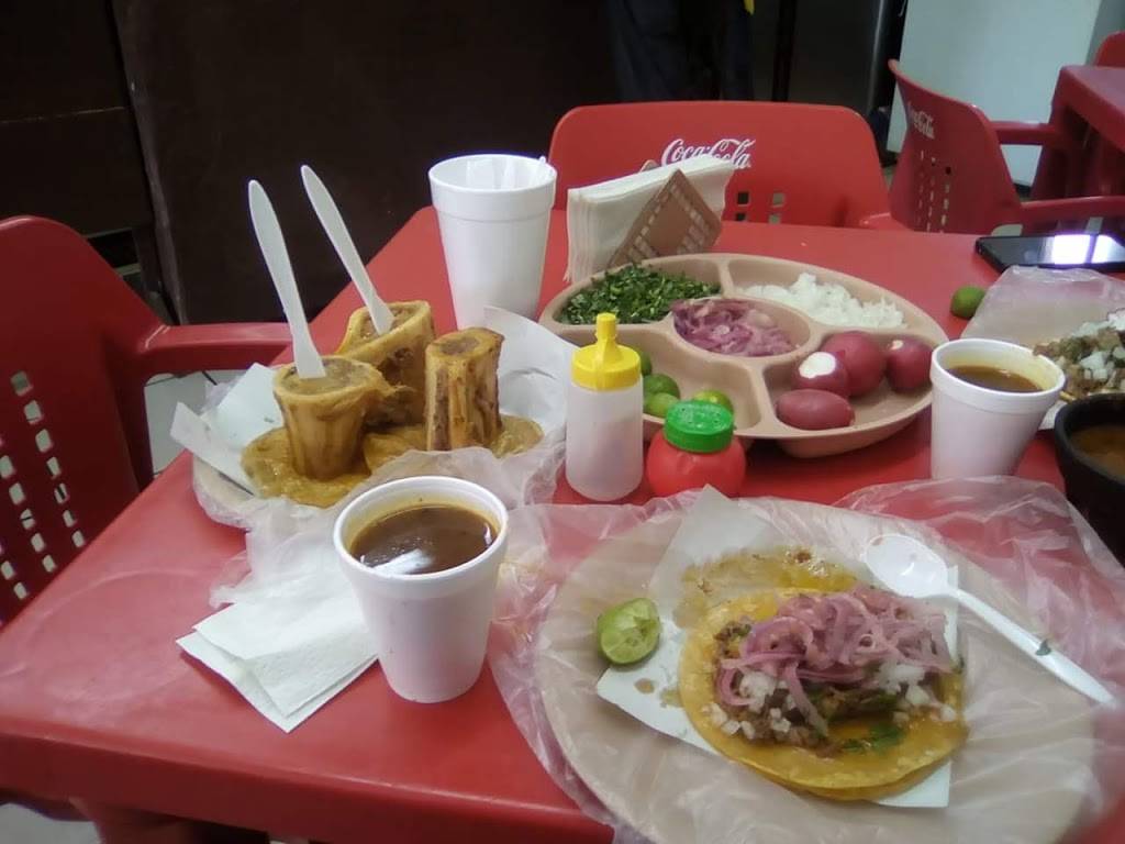 Los Tuetanicos Birrieria | restaurant | Camino Martín 7350-2, Cuesta Blanca, 22650 B.C., Mexico | 016642747843 OR +52 664 274 7843