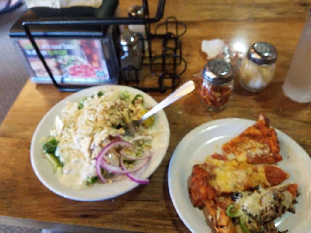 Round Table Pizza | meal delivery | 6548 Westside Rd, Redding, CA 96001, USA | 5302419461 OR +1 530-241-9461