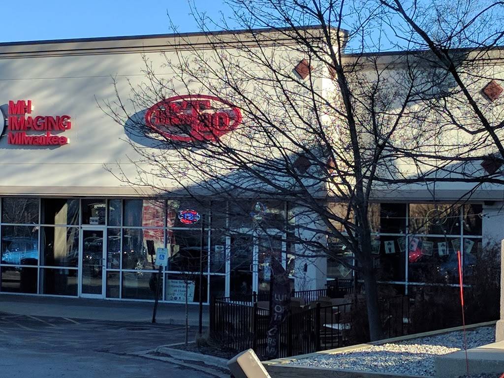 The Brass Tap | restaurant | 7808 W Layton Ave, Greenfield, WI 53220, USA | 4143014054 OR +1 414-301-4054