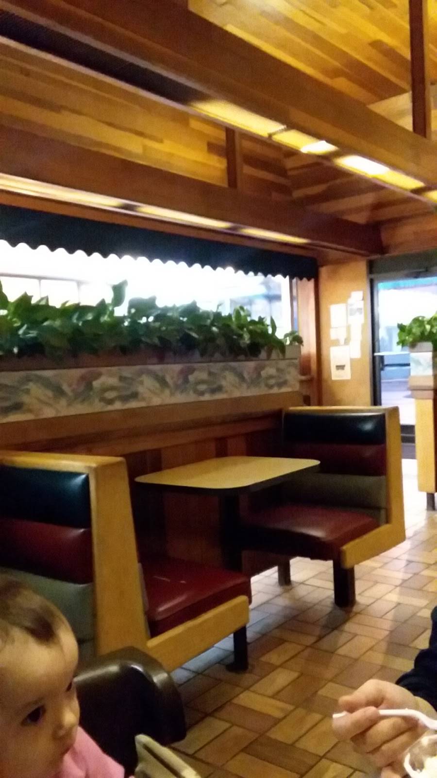 The Farm Restaurant | restaurant | 3810 Durand Ave, Racine, WI 53405, USA | 2626341267 OR +1 262-634-1267