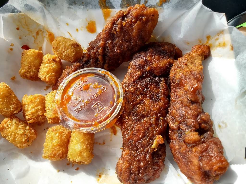 Tommy Want Wingy | restaurant | 121 Pickle Rd, Austin, TX 78704, USA | 5126628516 OR +1 512-662-8516