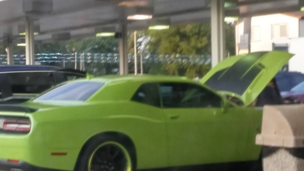 Dukes Drive-In | restaurant | 8115 S Harlem Ave, Bridgeview, IL 60455, USA | 7085990576 OR +1 708-599-0576