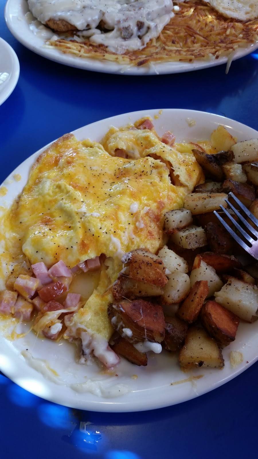 Berts Diner | restaurant | 8972 Grant Line Rd, Elk Grove, CA 95624, USA | 9166866622 OR +1 916-686-6622