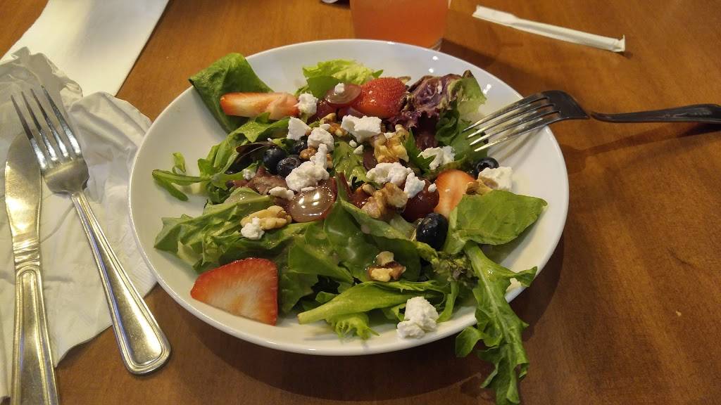 Uno Pizzeria & Grill | restaurant | 1516 Providence Ave, Chester, PA 19013, USA | 4844804788 OR +1 484-480-4788