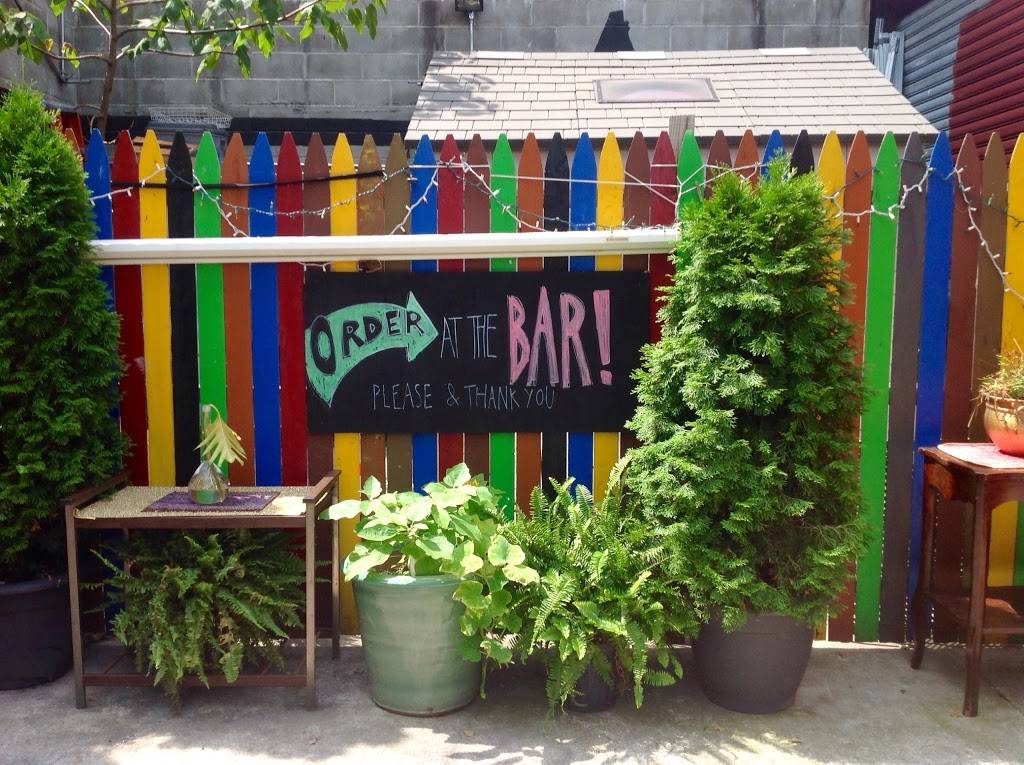 Art Cafe + Bar | restaurant | 884 Pacific St, Brooklyn, NY 11238, USA | 5166900549 OR +1 516-690-0549