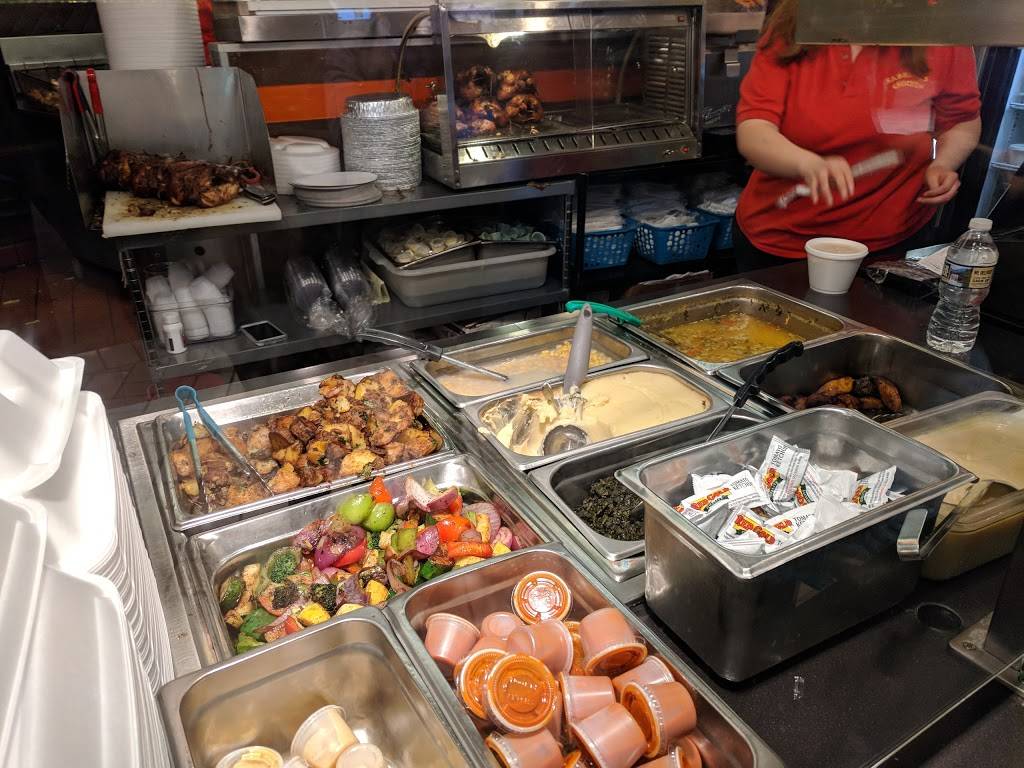 Sabrinas Pollo | restaurant | 1961 Chain Bridge Rd, McLean, VA 22102, USA | 7033563240 OR +1 703-356-3240