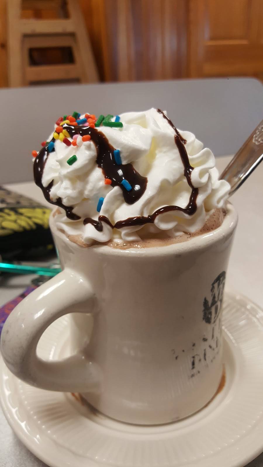 West End Diner | restaurant | 270 West St, Leominster, MA 01453, USA | 9785376049 OR +1 978-537-6049