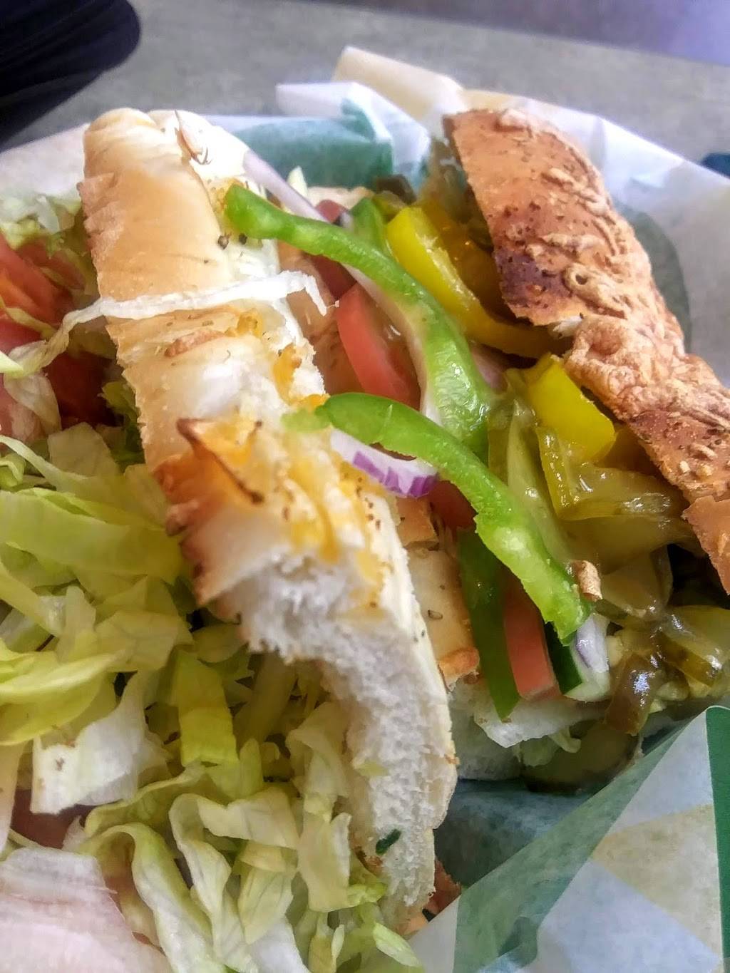 Subway | restaurant | 544 W Liberty St, Hubbard, OH 44425, USA | 3305682088 OR +1 330-568-2088