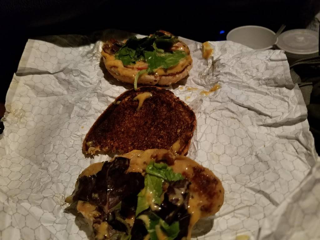 Wendys | restaurant | 4615 Nicols Rd, Eagan, MN 55122, USA | 6514786338 OR +1 651-478-6338