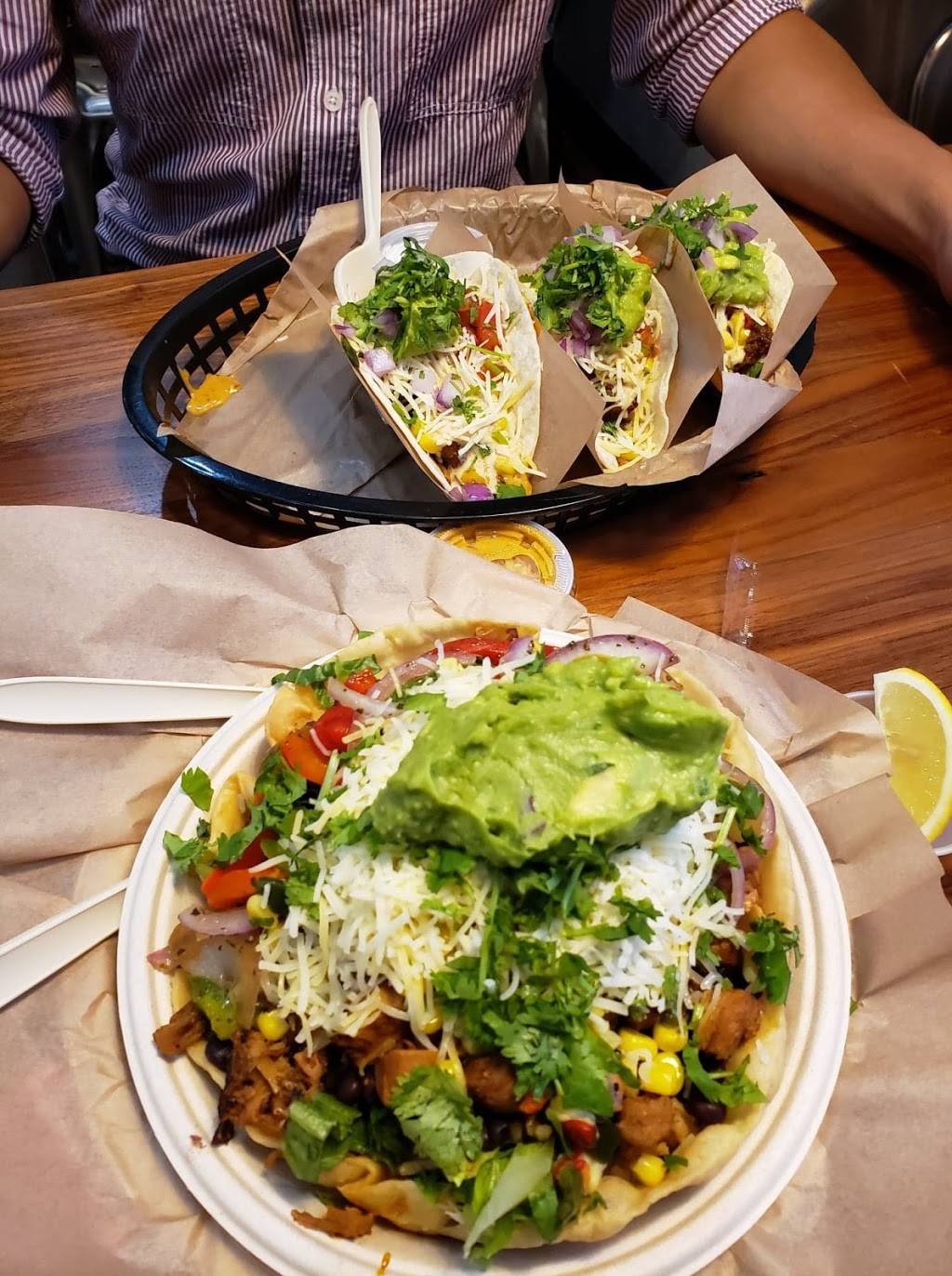 QDOBA Mexican Eats | restaurant | 1689 W 5th Ave, Columbus, OH 43212, USA | 6144811971 OR +1 614-481-1971