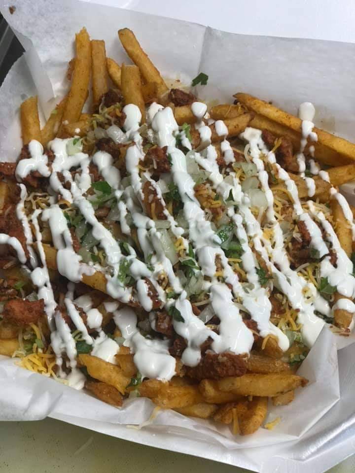 Los rudos tacos y hotdogs | restaurant | 1001 Broad St, Milliken, CO 80543, USA | 7202571699 OR +1 720-257-1699