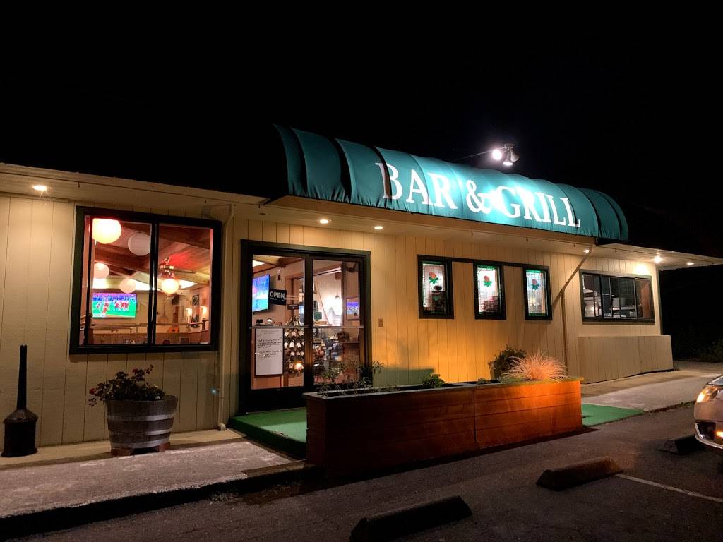 Ocean cove bar and grill | restaurant | 23255 Coast Hwy, Jenner, CA 95450, USA | 7078473158 OR +1 707-847-3158