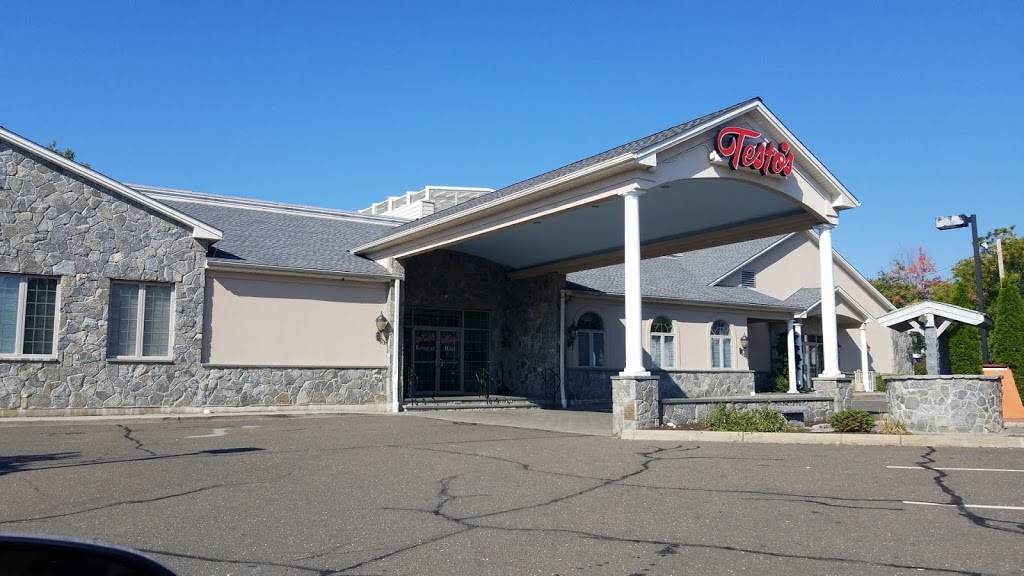 Testos Restaurant & Catering | restaurant | 1775 Madison Ave, Bridgeport, CT 06606, USA | 2033721627 OR +1 203-372-1627