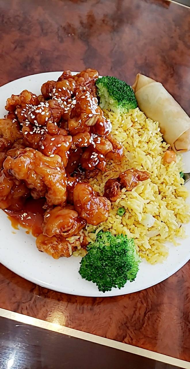 China House | restaurant | 3800 Old Cheney Rd, Lincoln, NE 68516, USA | 4024205188 OR +1 402-420-5188