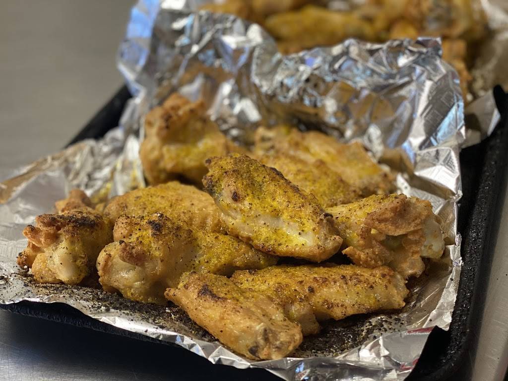 Legends & Lore Pizzeria | restaurant | 119 Pedigo Rd, Madisonville, TN 37354, USA | 4234424646 OR +1 423-442-4646