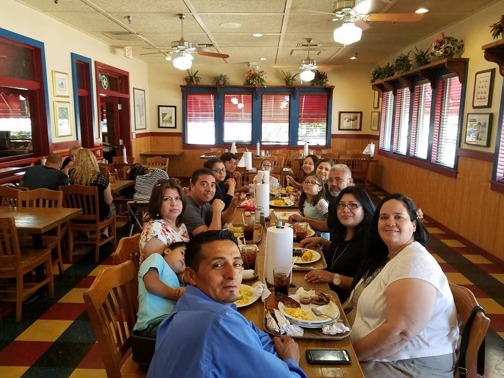 Spring Creek Barbeque | restaurant | 317 E W Hwy 377, Granbury, TX 76048, USA | 8175797336 OR +1 817-579-7336