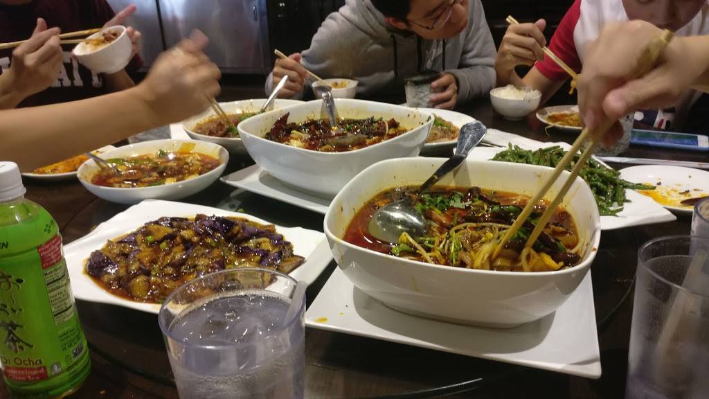 Red Chili | restaurant | 2740 Erie Blvd E, Syracuse, NY 13224, USA | 3154462882 OR +1 315-446-2882