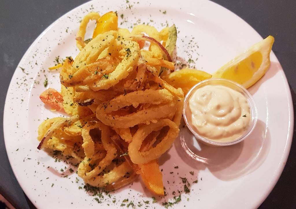 Tonys Skinny Chef Bistro | restaurant | 6435 Dixie Rd Unit 1, Mississauga, ON L6T 1X4, Canada | 9055648955 OR +1 905-564-8955