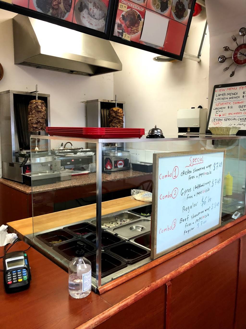 Reyan Restaurant Inc | restaurant | 75 Dundas St W, Mississauga, ON L5B 1H7, Canada | 9058482615 OR +1 905-848-2615