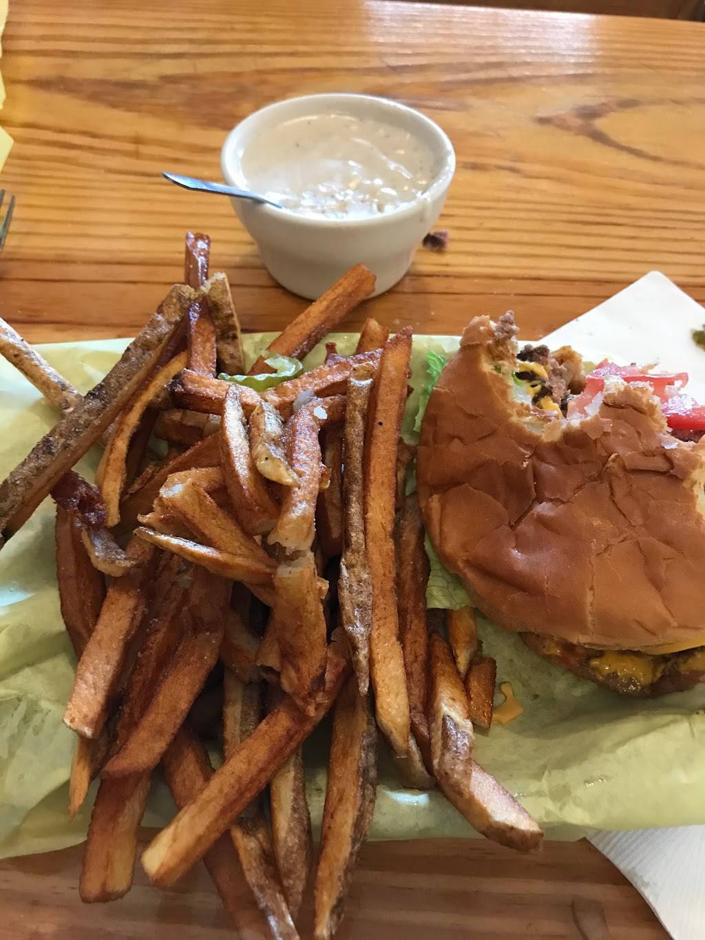 Ranchmans Ponder Steakhouse | cafe | 110 W Bailey St, Ponder, TX 76259, USA | 9404792221 OR +1 940-479-2221