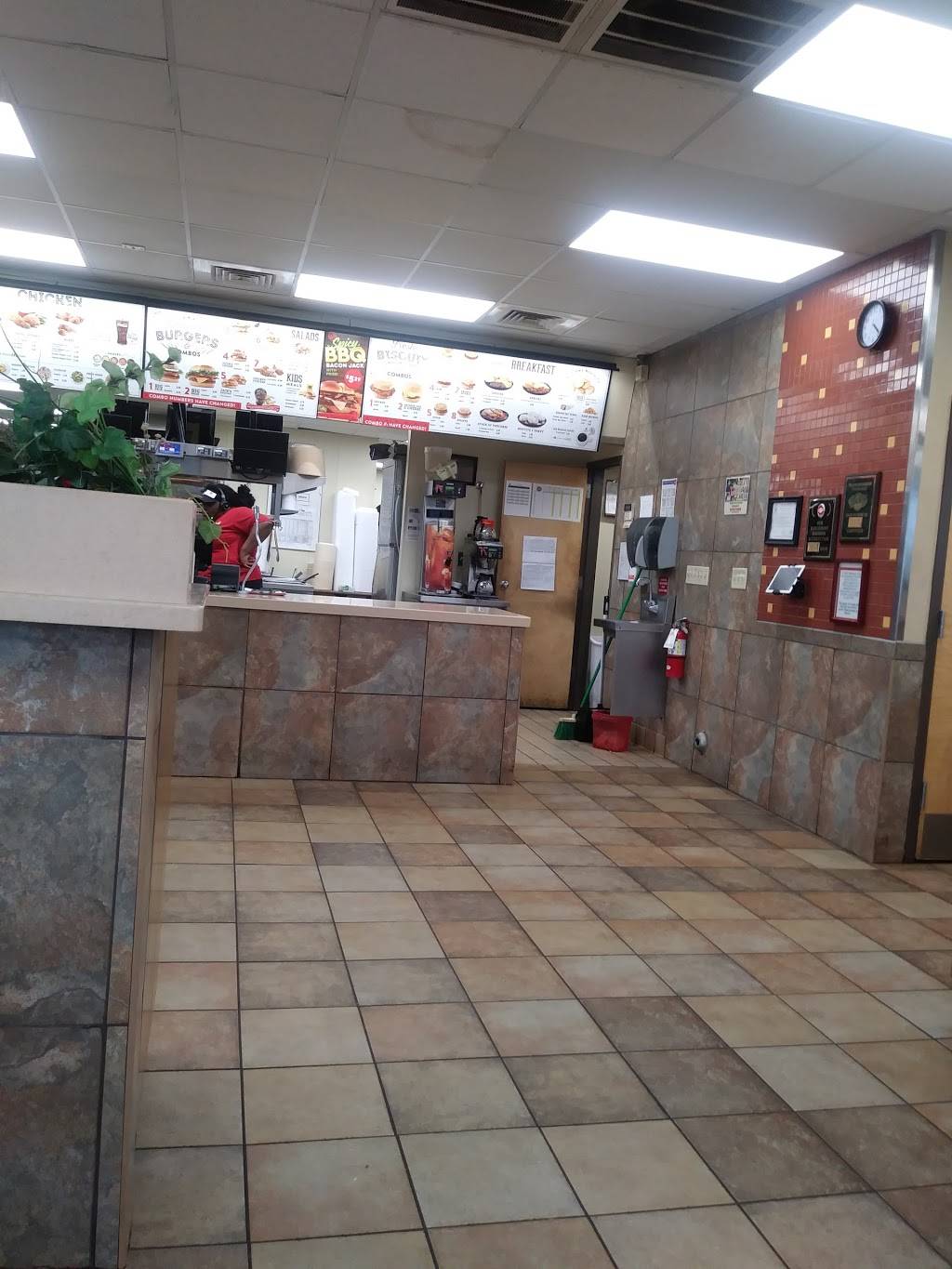 Jacks | restaurant | 3041 AL-20, Decatur, AL 35601, USA | 2563515002 OR +1 256-351-5002