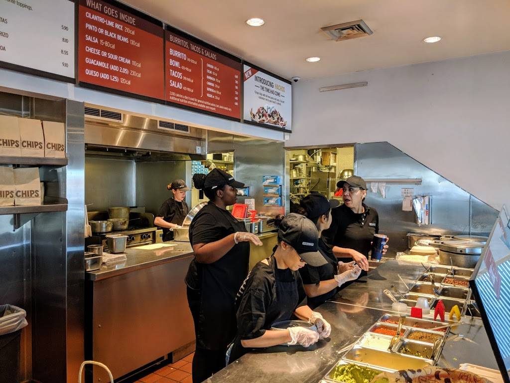 Chipotle Mexican Grill | restaurant | 745 Colorado Blvd Ste A, Denver, CO 80206, USA | 3033332121 OR +1 303-333-2121