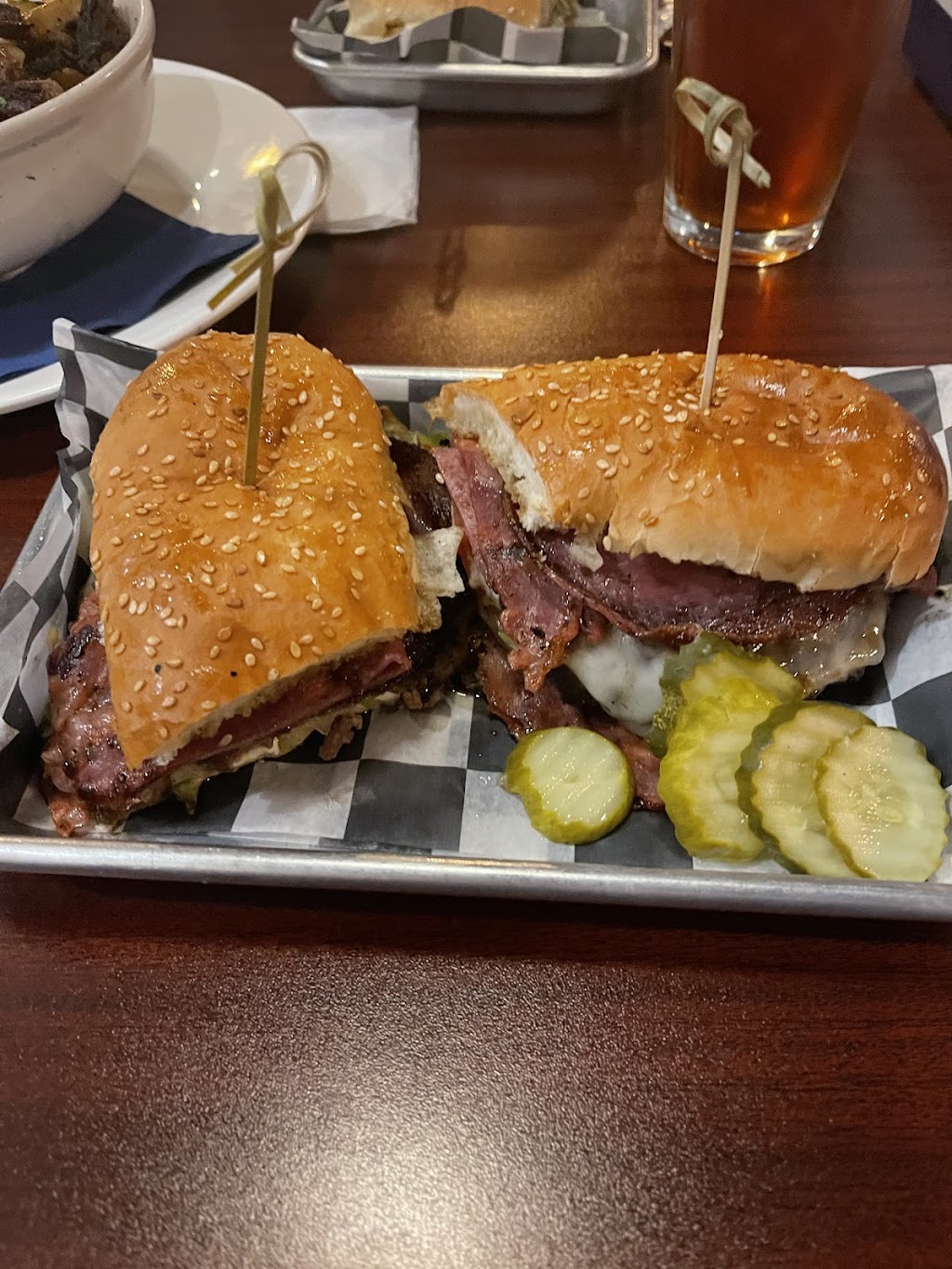 Bar Forno | restaurant | 30610 Lakeshore Blvd, Willowick, OH 44095, USA | 4408334064 OR +1 440-833-4064