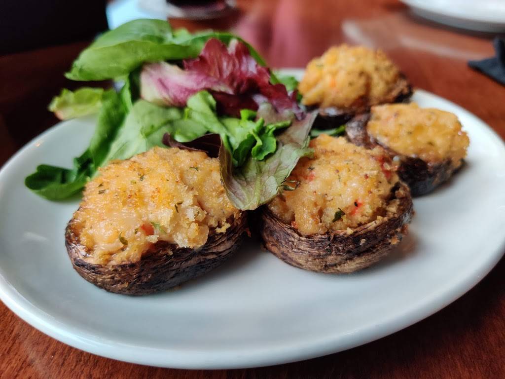 The Forty Public House | restaurant | 10 Main St W, Grimsby, ON L3M 1R4, Canada | 9053094040 OR +1 905-309-4040