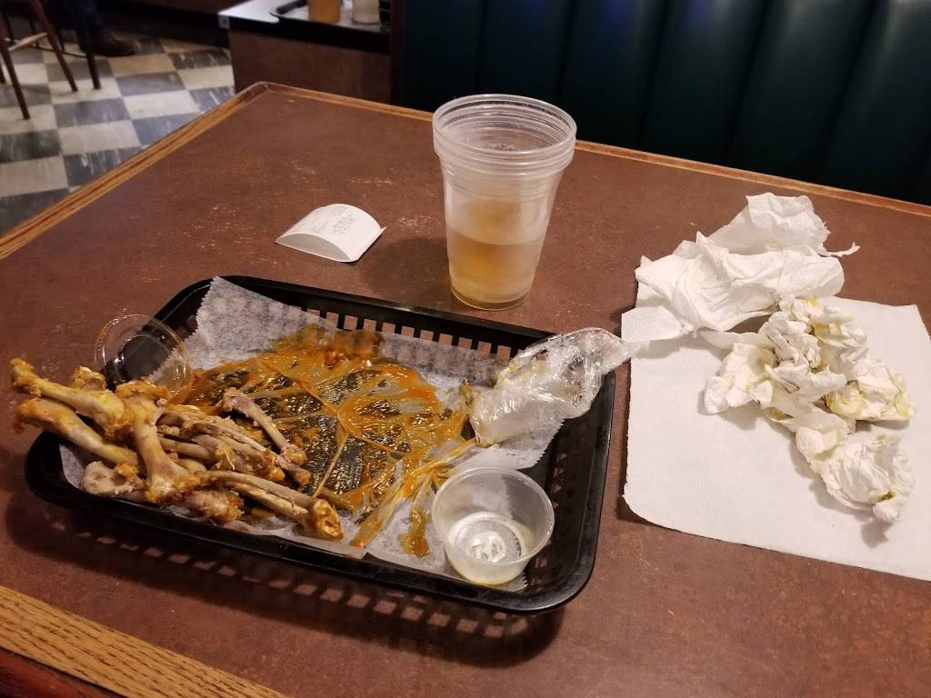 Trappers | restaurant | 5950 Butternut Dr, East Syracuse, NY 13057, USA | 3154384444 OR +1 315-438-4444