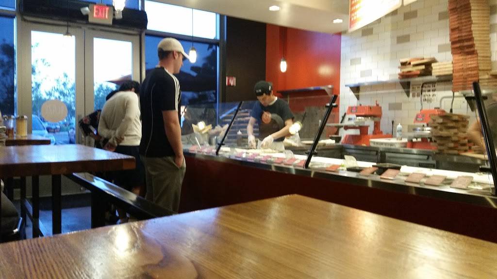 Blaze Pizza | meal takeaway | 110 S Fairfax Ave, Los Angeles, CA 90036, USA | 3239311197 OR +1 323-931-1197