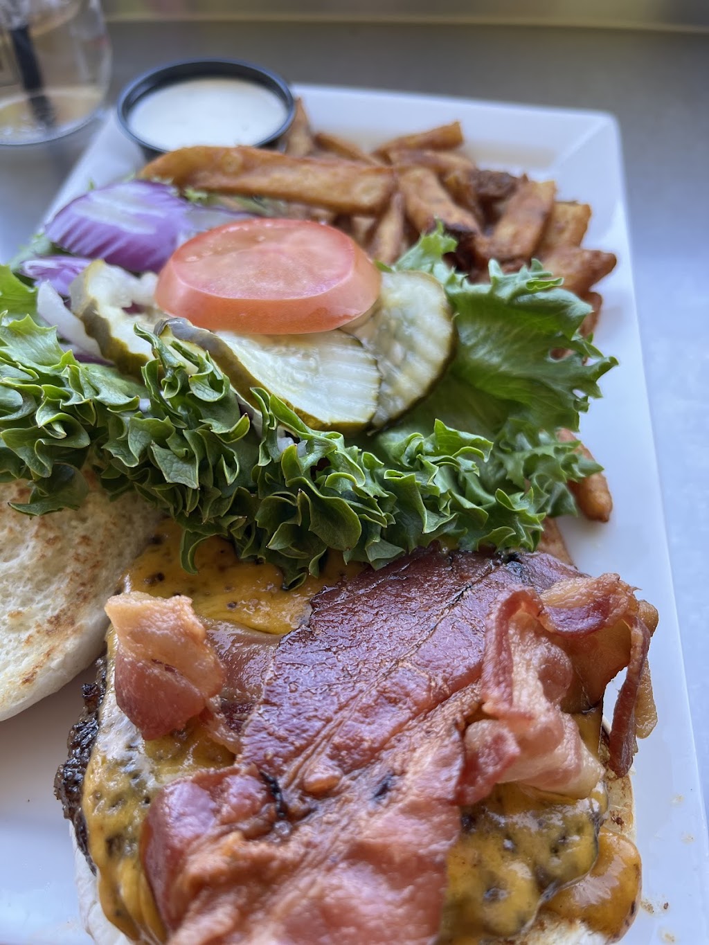 Haunted Hamburger | restaurant | 410 Clark St, Jerome, AZ 86331, USA | 9286340554 OR +1 928-634-0554